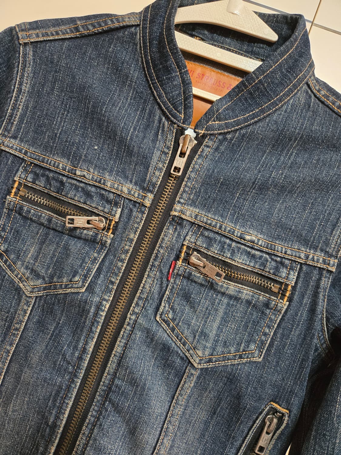 리바이스 여성 세미크롭 차이나카라 청자켓(딱붙핏) 상품이미지2