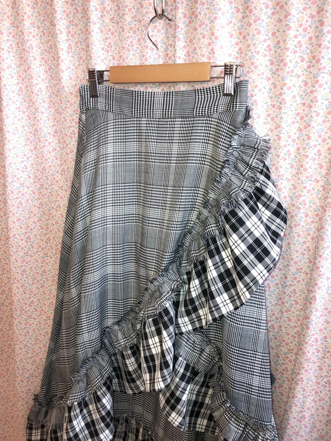 Frill check long skirt 상품이미지4