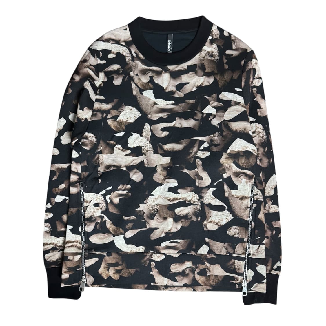 닐바렛 패턴 스웻셔츠 상품이미지1