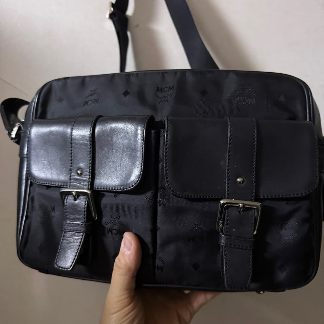 MCM 남성 투포켓 크로스백 상품이미지2