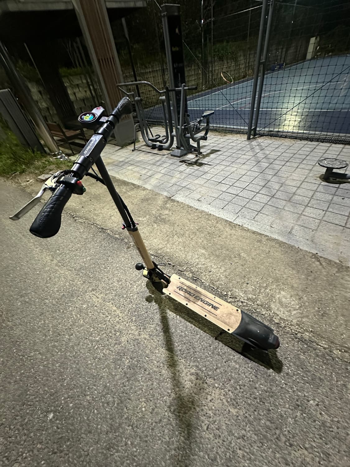 접이식 로드엔진 전동킥보드 판매합니다 상품이미지2