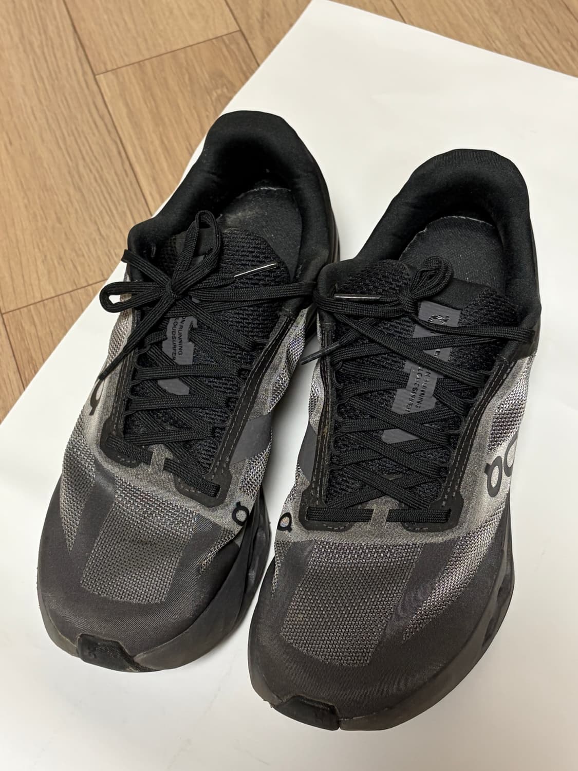 [270/오늘만할인] 온러닝 클라우드서퍼 넥스트 블랙 이클립스 운동화 상품이미지3