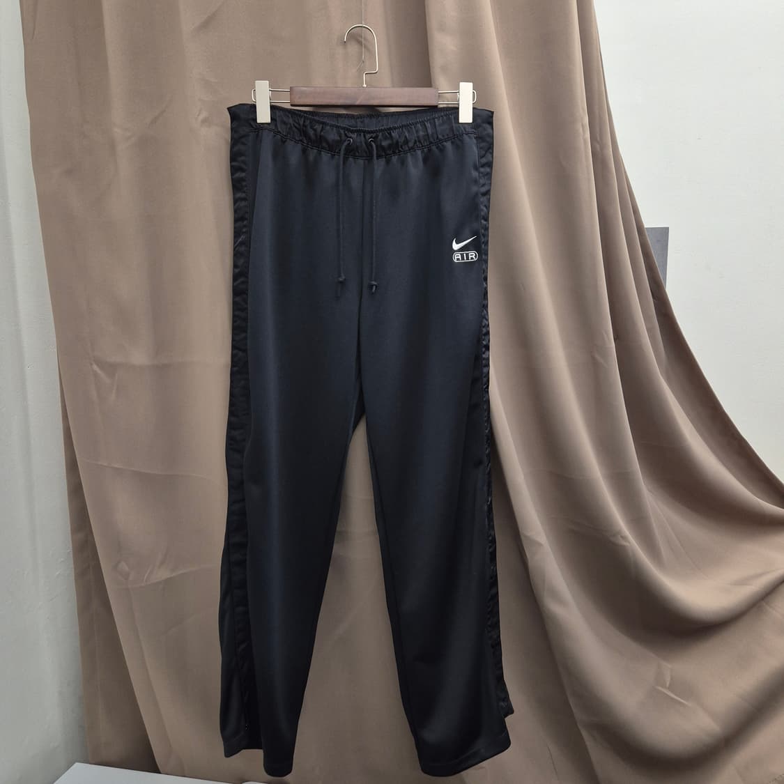 나이키 루즈핏 새틴 팬츠 XL 상품이미지1