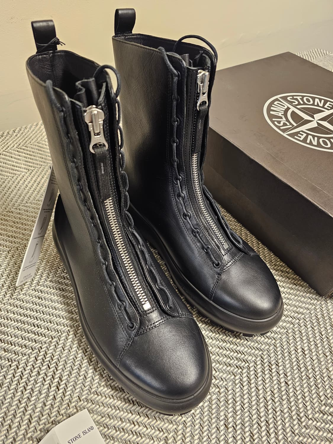 스톤아일랜드 LEATHER COMBAT BOOT (새 상품) 상품이미지3