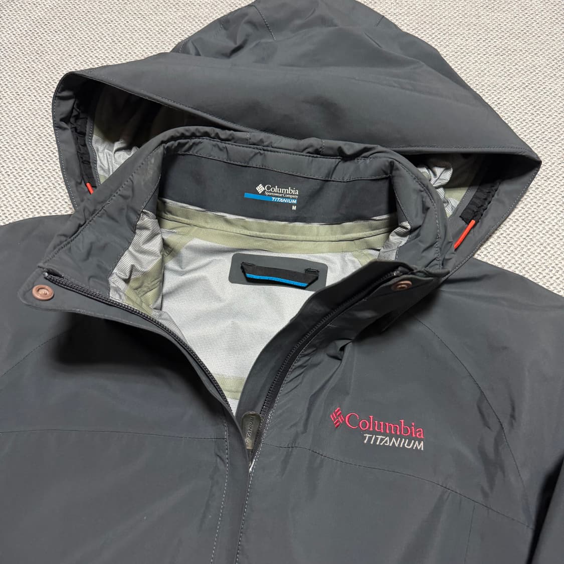 컬럼비아 티타늄 옴니드라이 방수 바람막이 자켓 상품이미지3