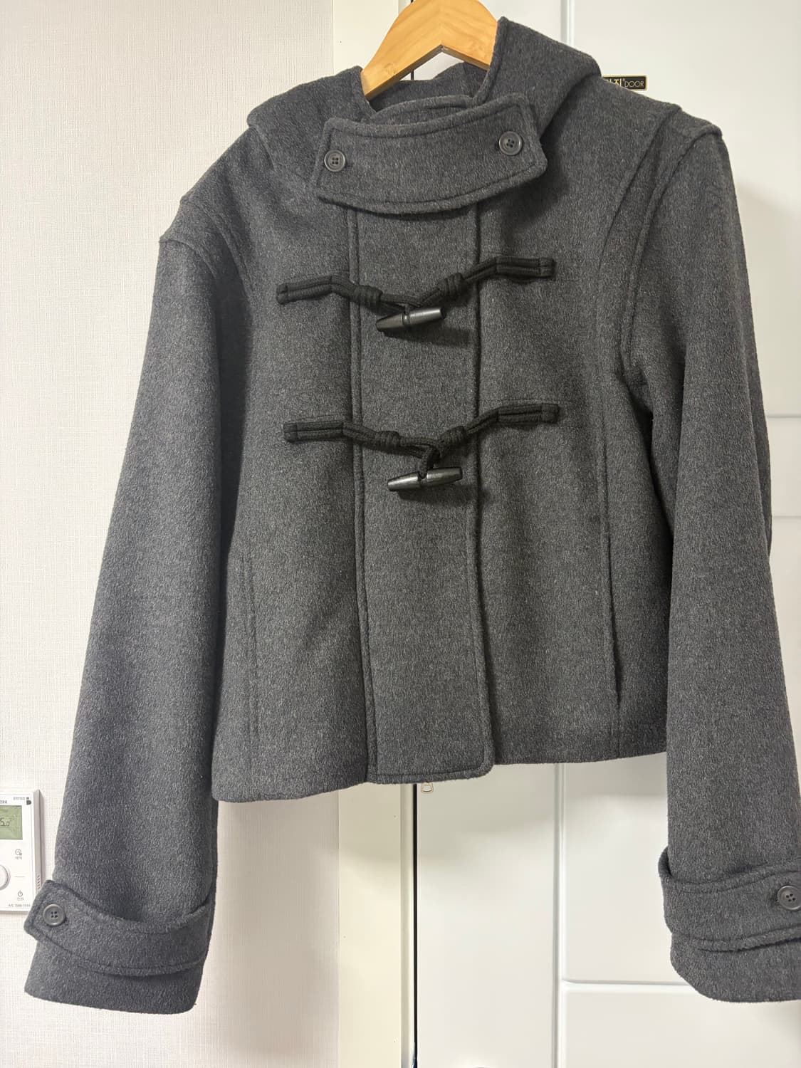 미세키서울 더블후드 숏코트 차콜 상품이미지4