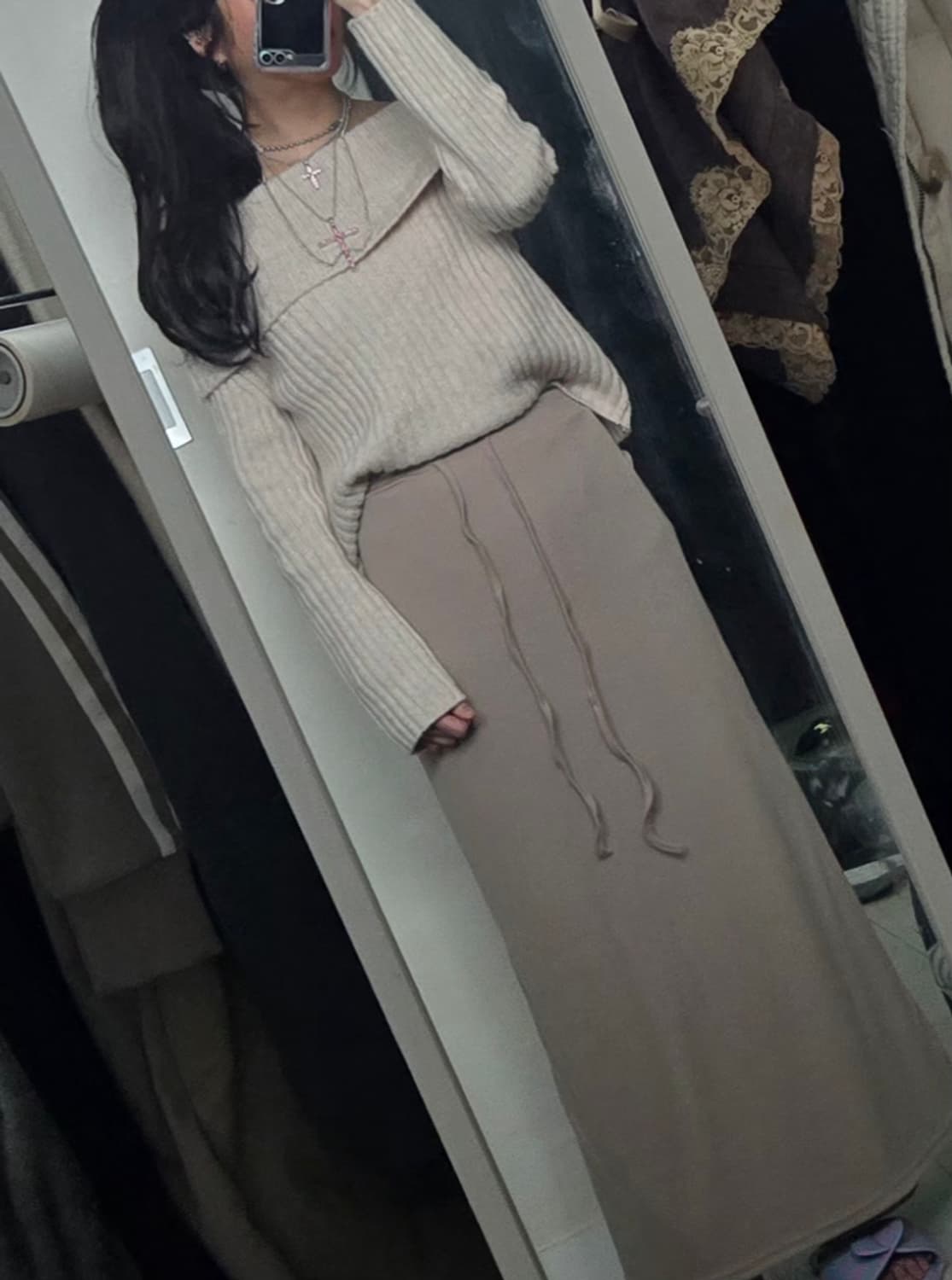 에겐 오프숄더니트 베이지 롱스커트 코디셋 페어리 상품이미지2