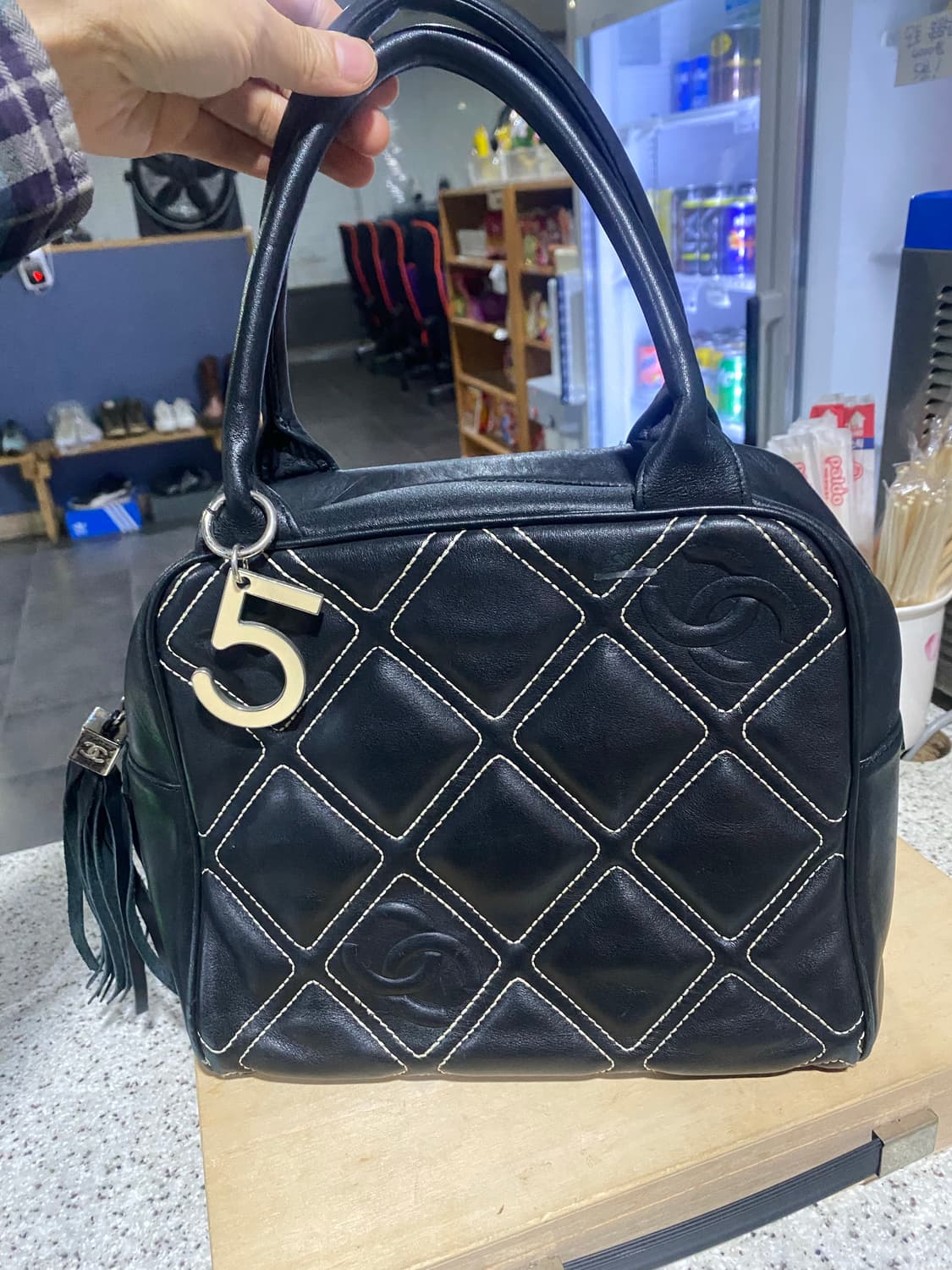 퀼팅 리얼가죽 토트백 블랙 상품이미지2