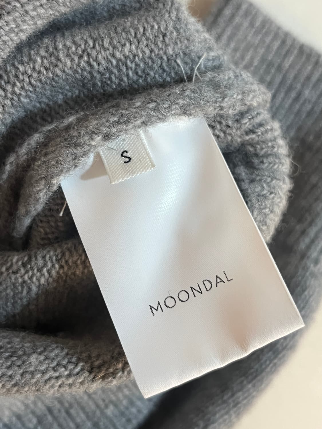 moondal 문달 브이넥 니트 그레이 상품이미지4