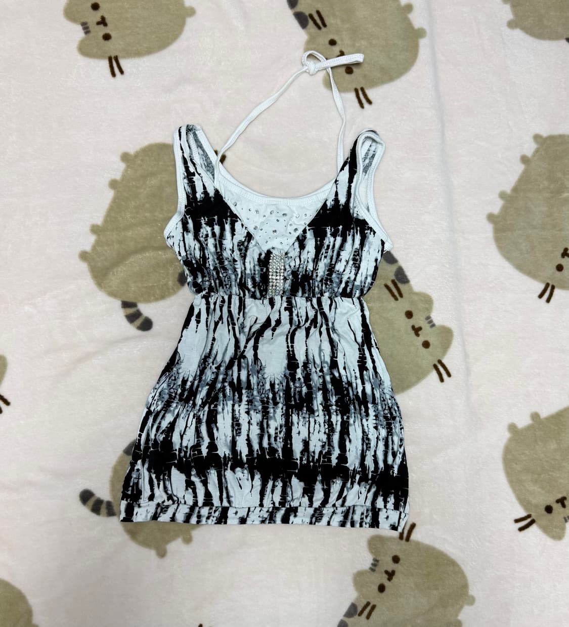 라인스톤 홀터넥 슬리브리스 상품이미지1