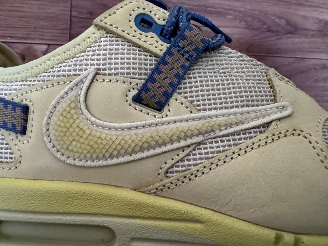 (245) 트래비스 스캇 에어맥스 1 캑터스 골드 상품이미지6