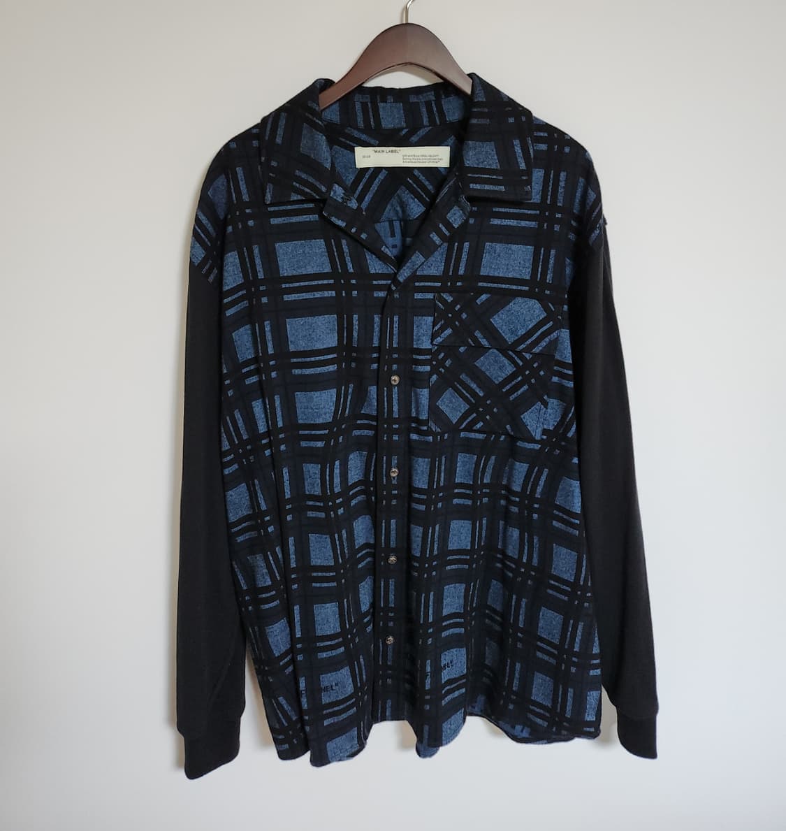 M 오프화이트 블루 슬리브 체크 애로우 남성 셔츠 a133053 상품이미지1