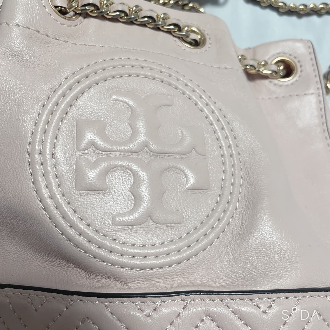 토리버치 핑크 버킷백 상품이미지3