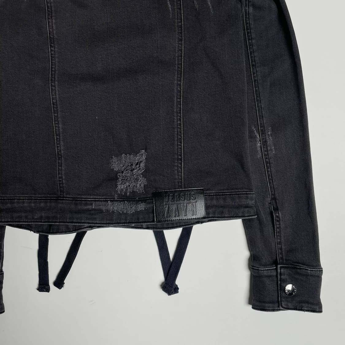 Versus zayn 스트랩 포인트 데님 자켓 상품이미지8