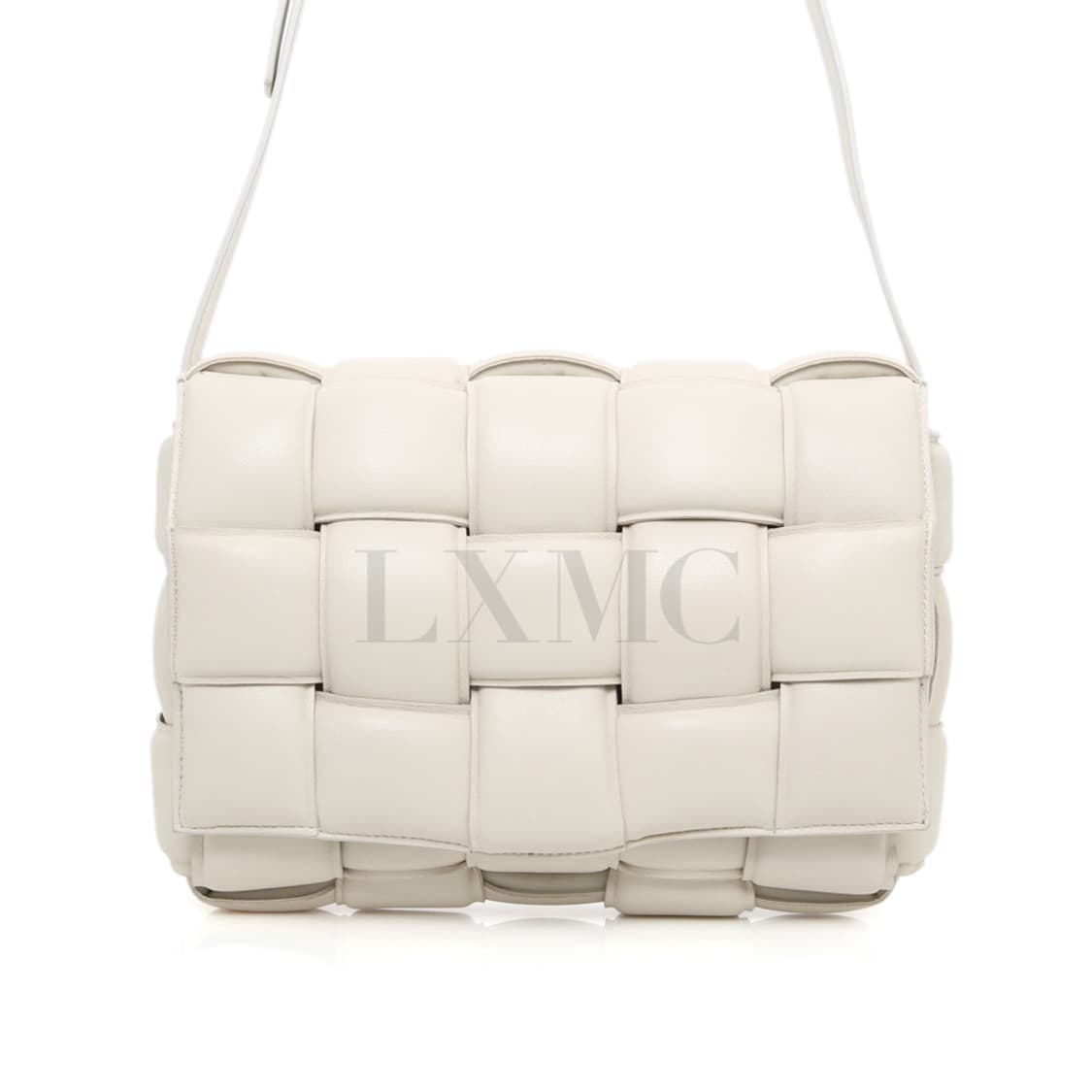 보테가베네타 카세트백 화이트 인트레치아토 패딩백 591970 상품이미지2