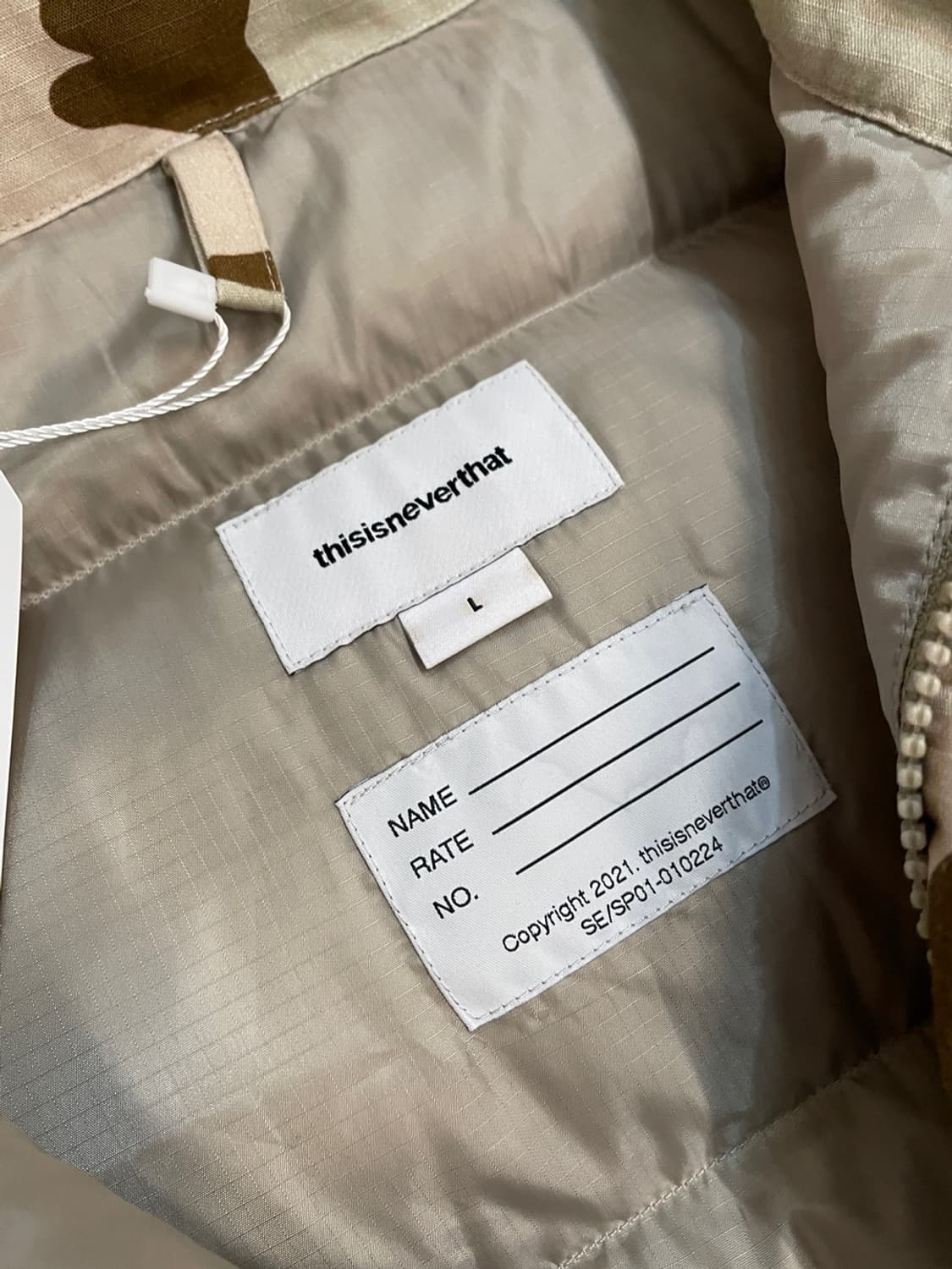 디스이즈네버댓 데저트 카모 덕 다운 패딩 상품이미지6