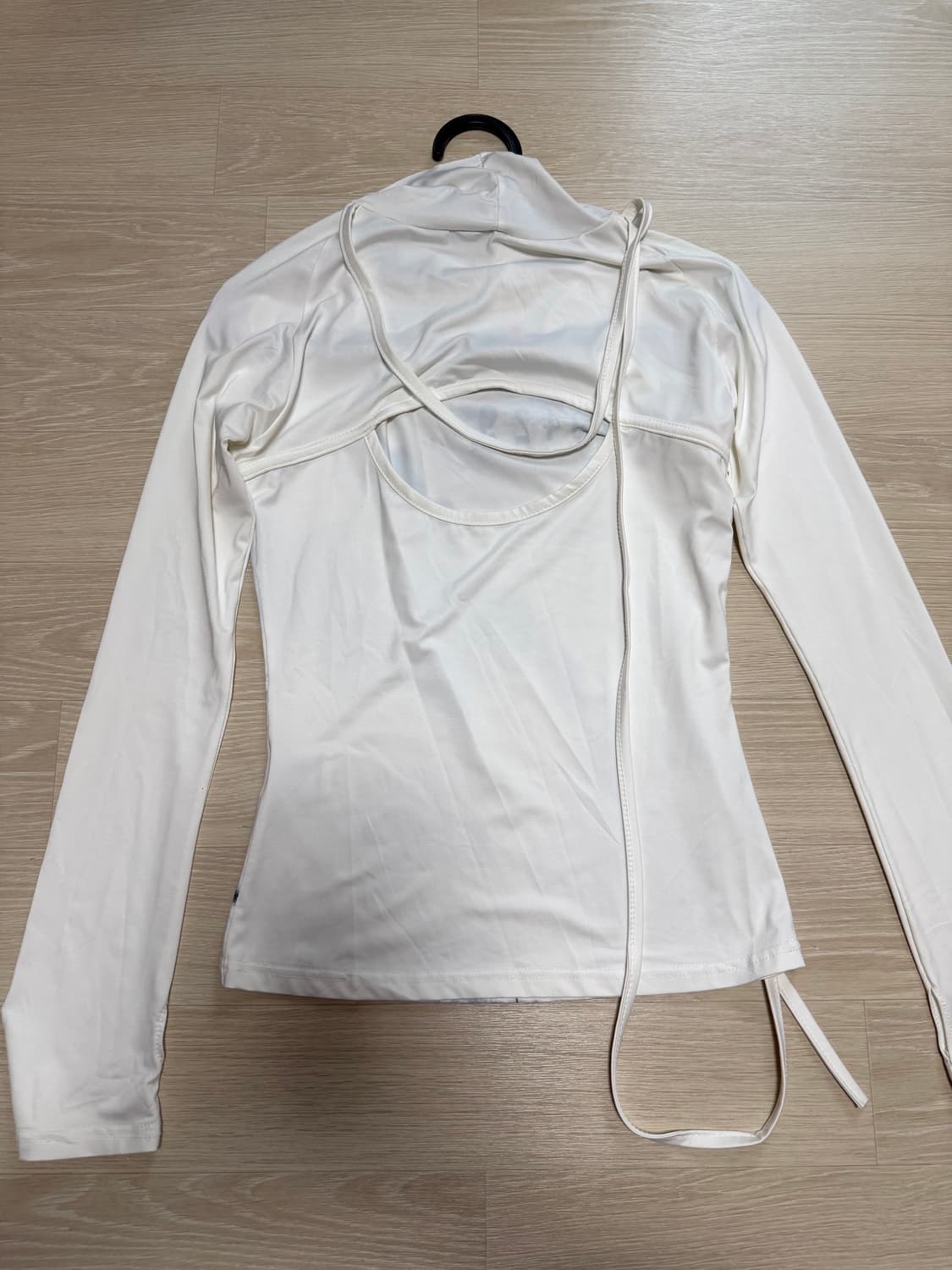 플레어업 Cut-out Turtleneck Long Sleeve 상품이미지6