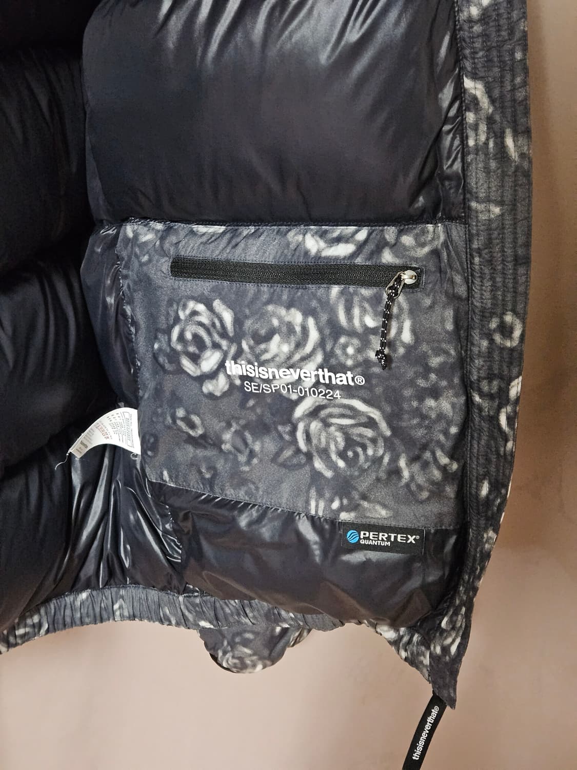 디스이즈네버댓 플라워 패딩 상품이미지5