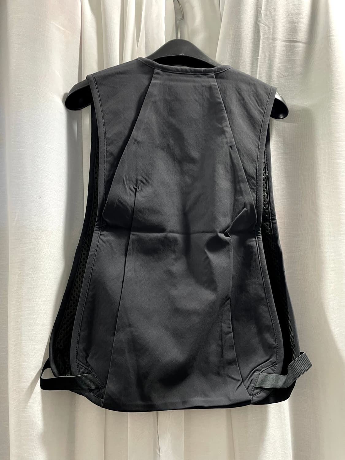 유니클로U/ 유틸리티 베스트 다크그레이/ M 상품이미지9