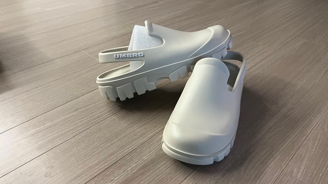 엄브로 umbro 클로그 슬라이드 260-270 새제품 상품이미지1