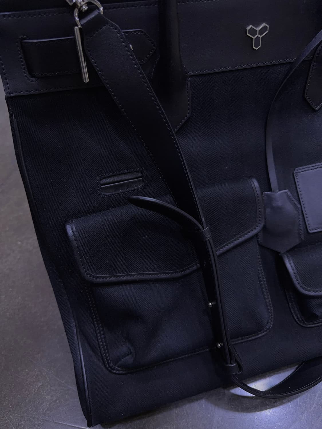 모이에토이 파리스 느베르 메르 43 토트백 크로스백 블랙 상품이미지6