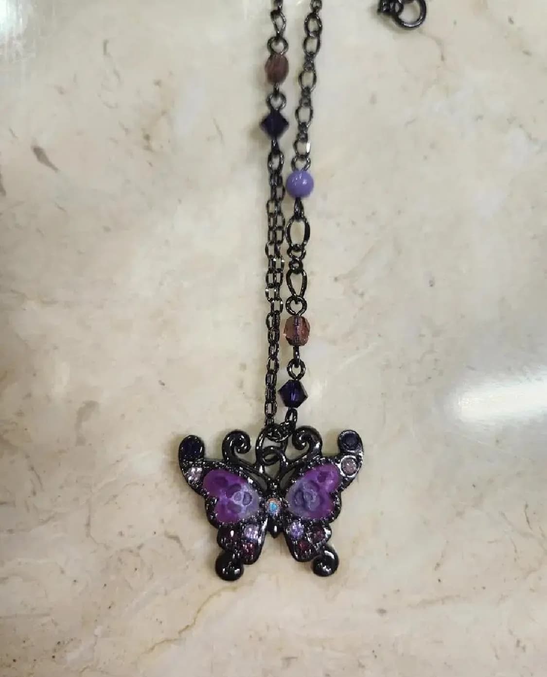 안나수이 아나수이 블랙 퍼플 나비 목걸이 상품이미지1