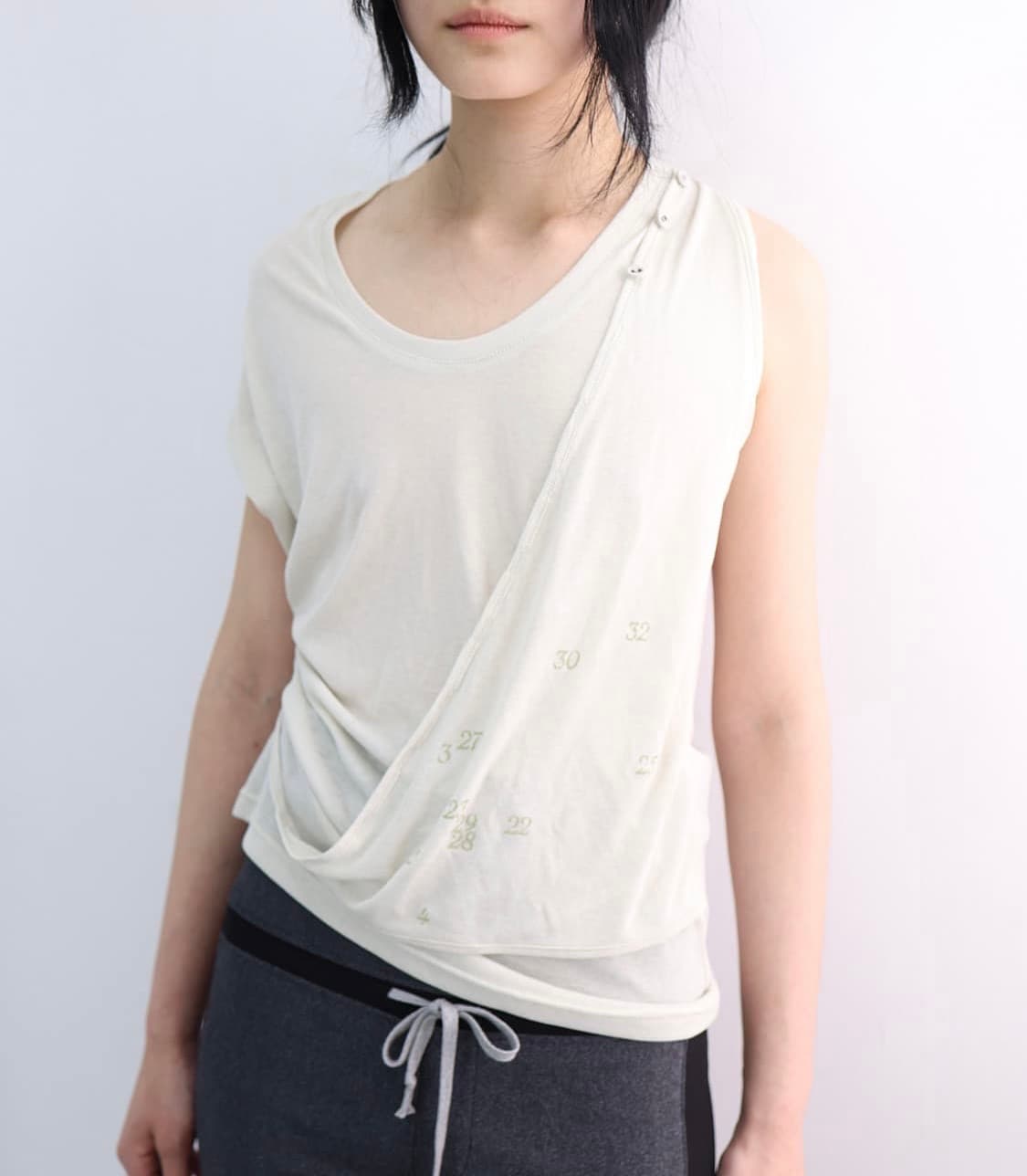 UlikaSanctus 울리카상투스 Halter Wrap Sleevele 상품이미지1