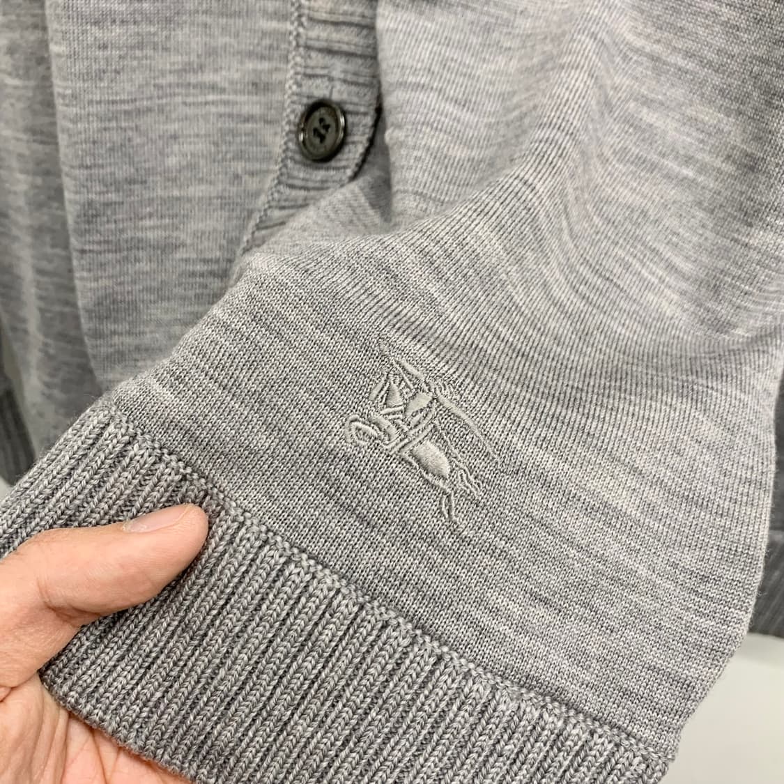 버버리 니트 가디건   상품이미지4