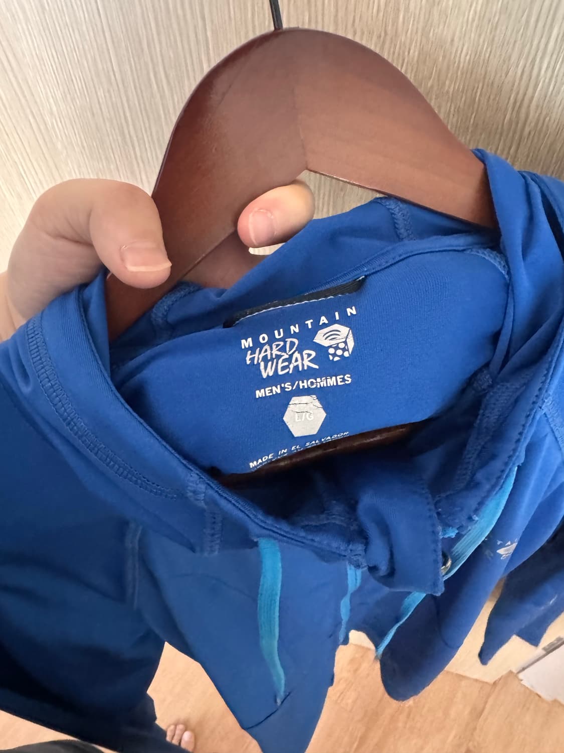 마운틴하드웨어 후드집업 상품이미지2