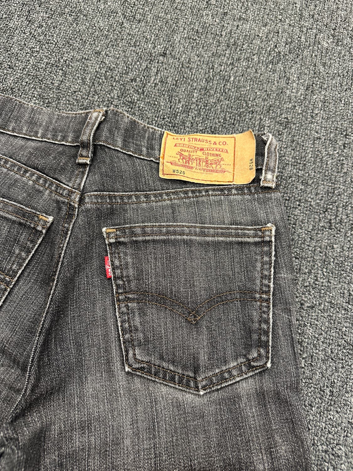 27) 리바이스 526 그레이 흑청 부츠컷 데님팬츠 상품이미지2