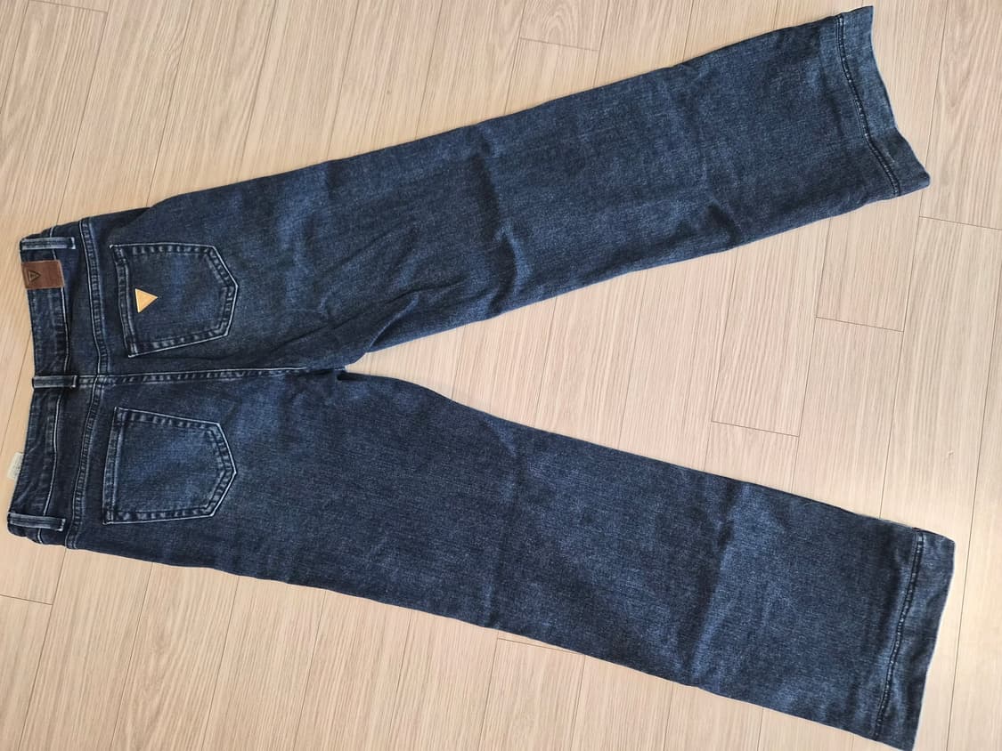 Guess 부츠컷 데님 팬츠 상품이미지2