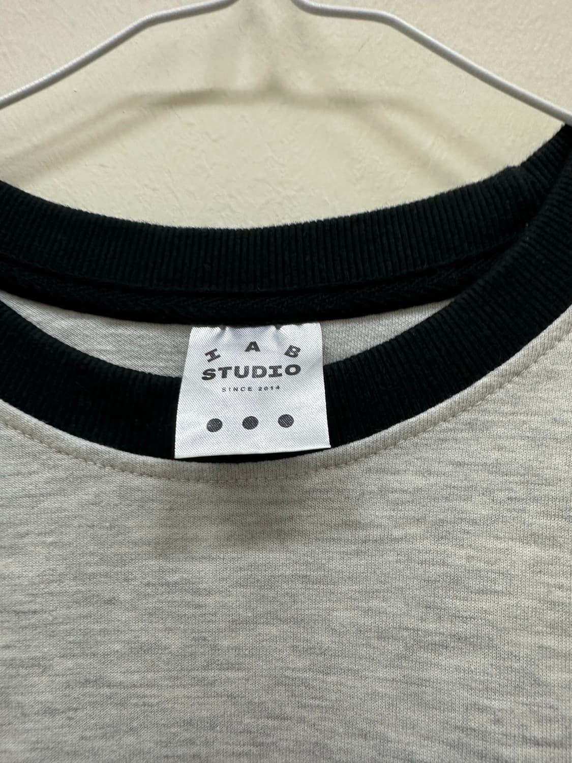 아이앱스튜디오 맨투맨 상품이미지3