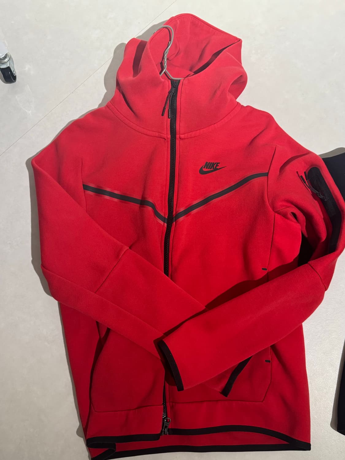 나이키 테크팩 레드 상품이미지1