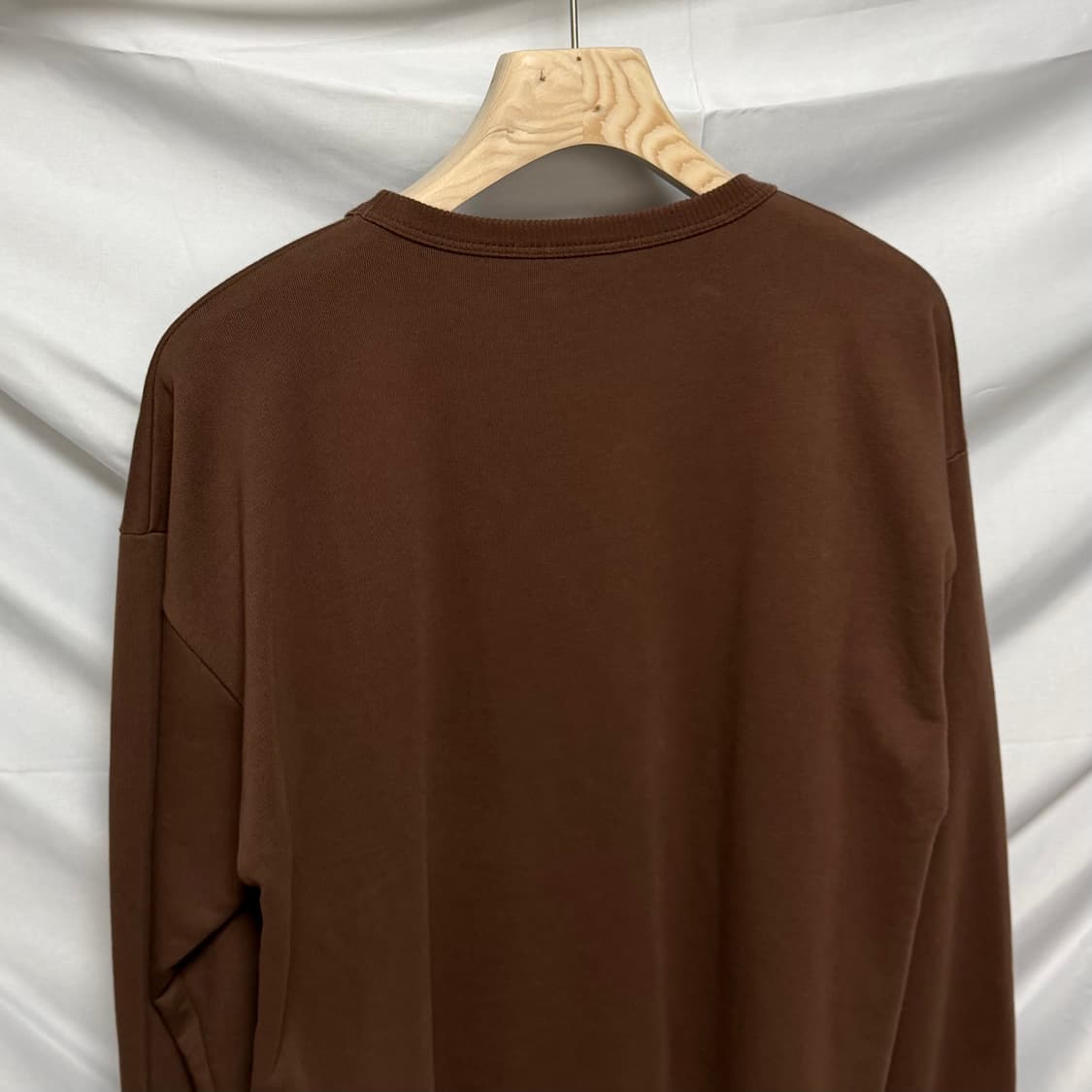 [S+급/L] 셀린느 글리터 로고 맨투맨 브라운 상품이미지5