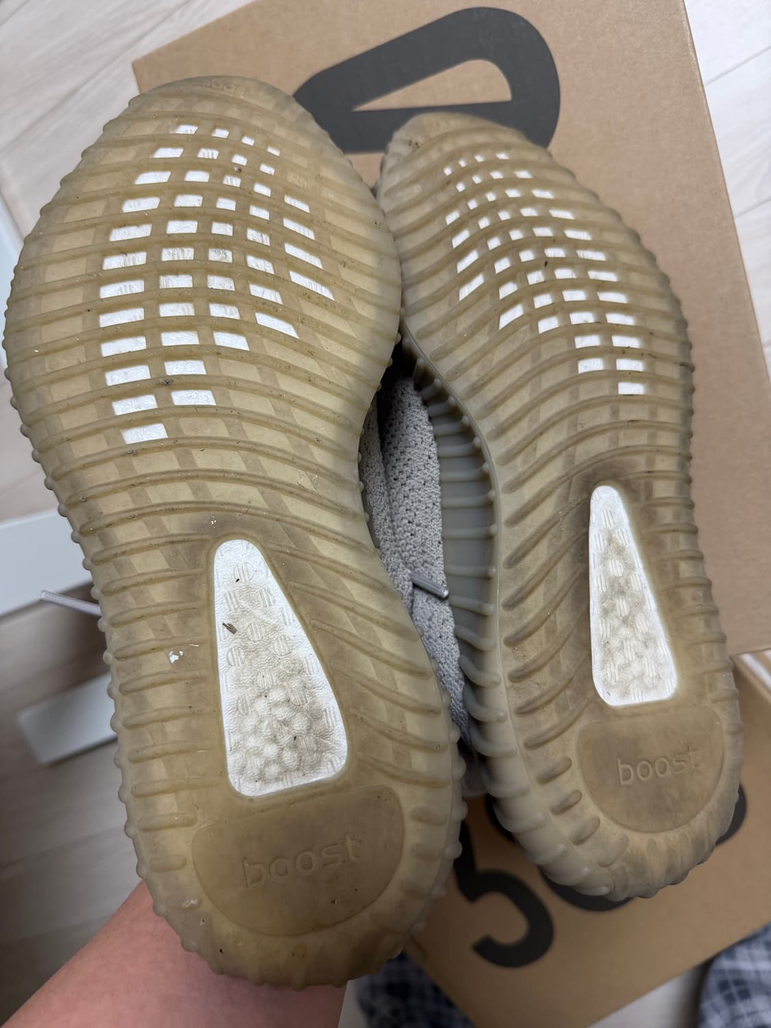 [285] 이지부스트350v2 슬레이트 코어 블랙 2022/2023 상품이미지6