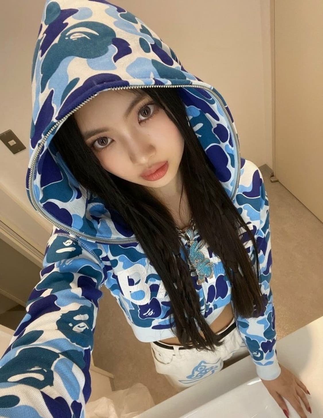 베이프 에이비씨 크롭후드  상품이미지1