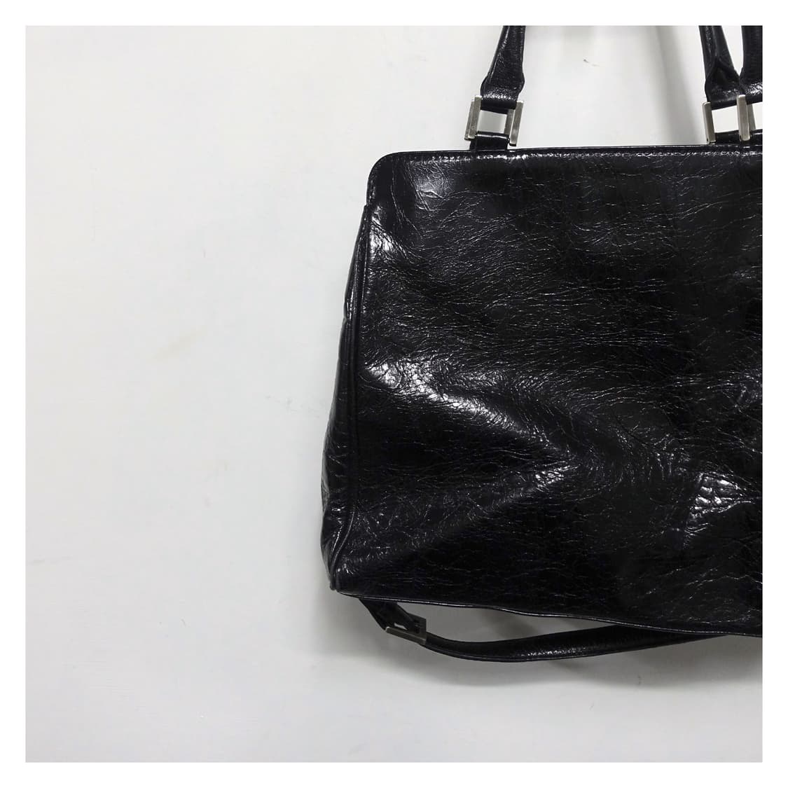 LEATHER 블랙 링클 가공 레더 크로스 벨트 스트랩 숄더백  상품이미지7