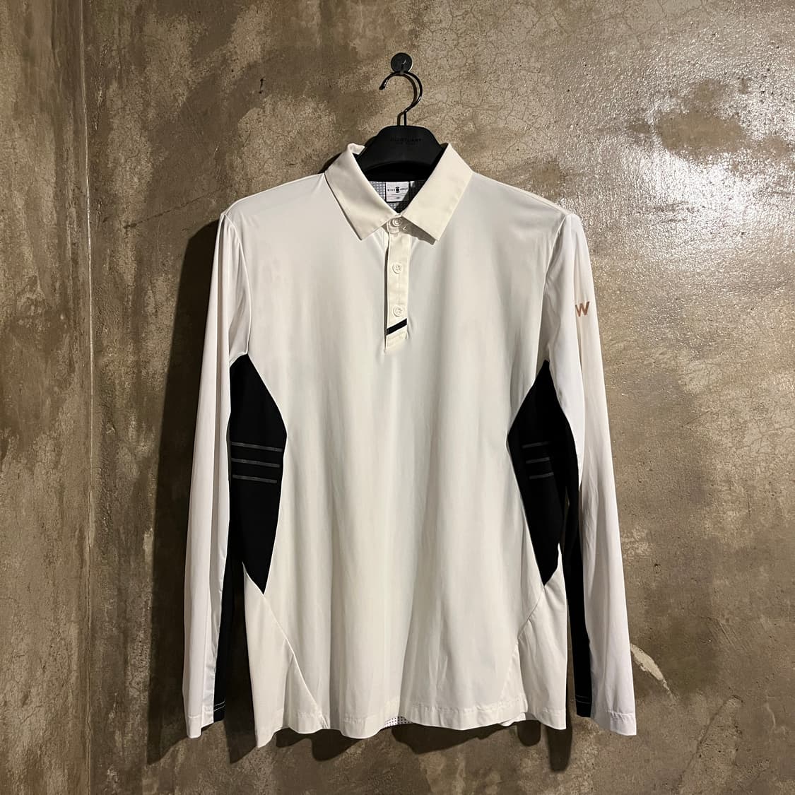 와이드앵글 긴팔카라티 상품이미지1