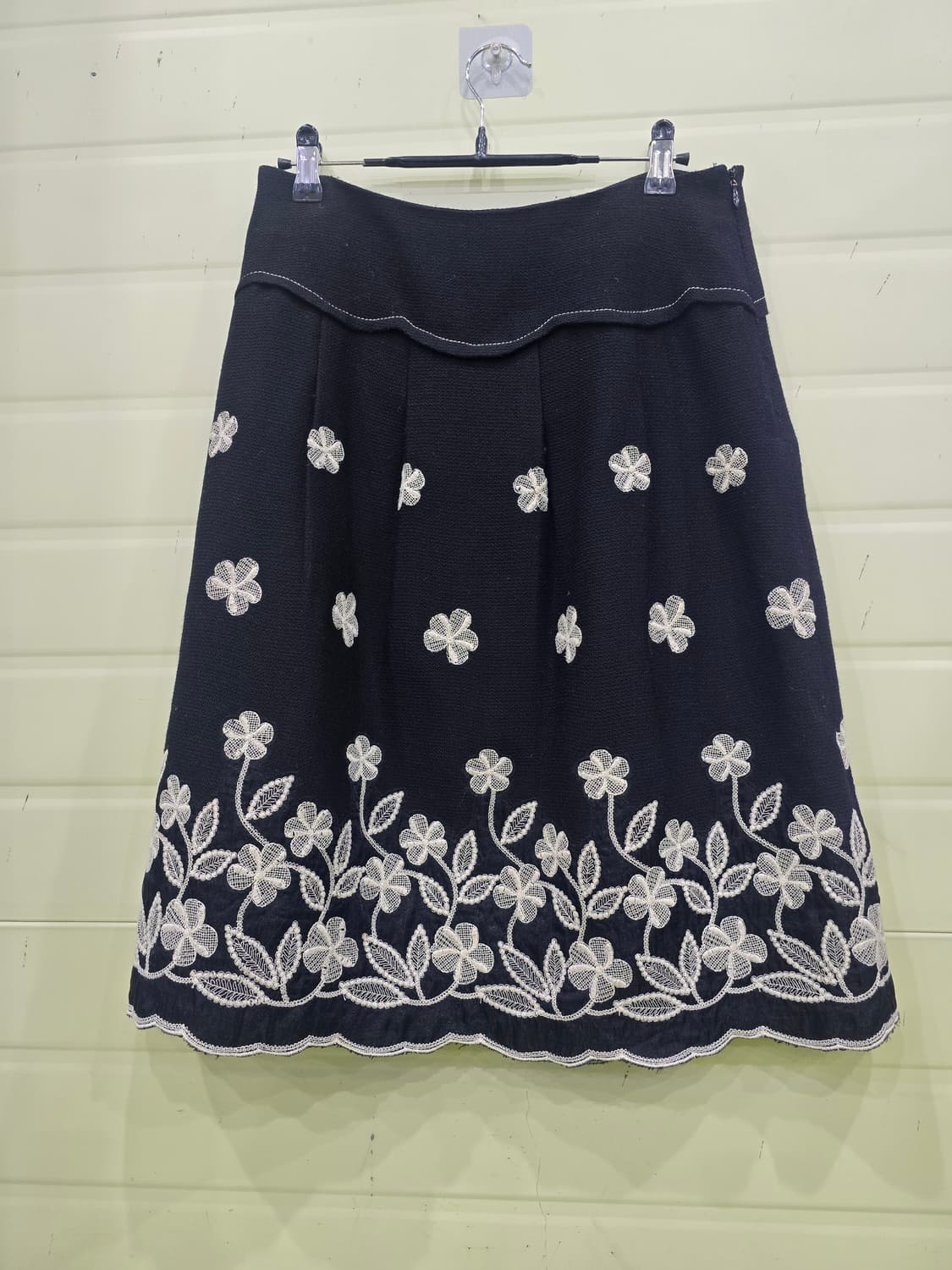 GIVY VID STOCKHOLM 플라워 자수 스커트 상품이미지6