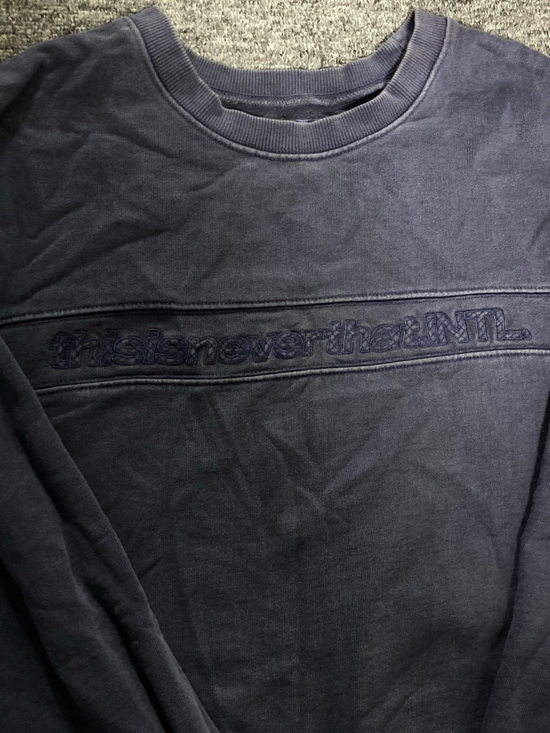 디스이즈네버댓 네이비 맨투맨 L 상품이미지2