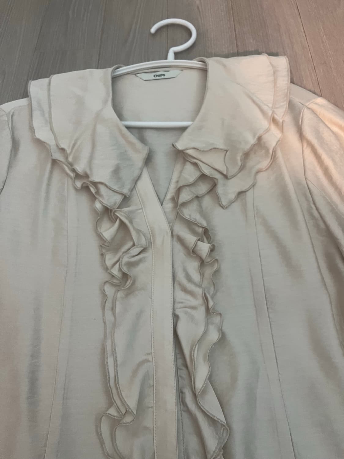 아우로 프릴 블라우스 상품이미지2