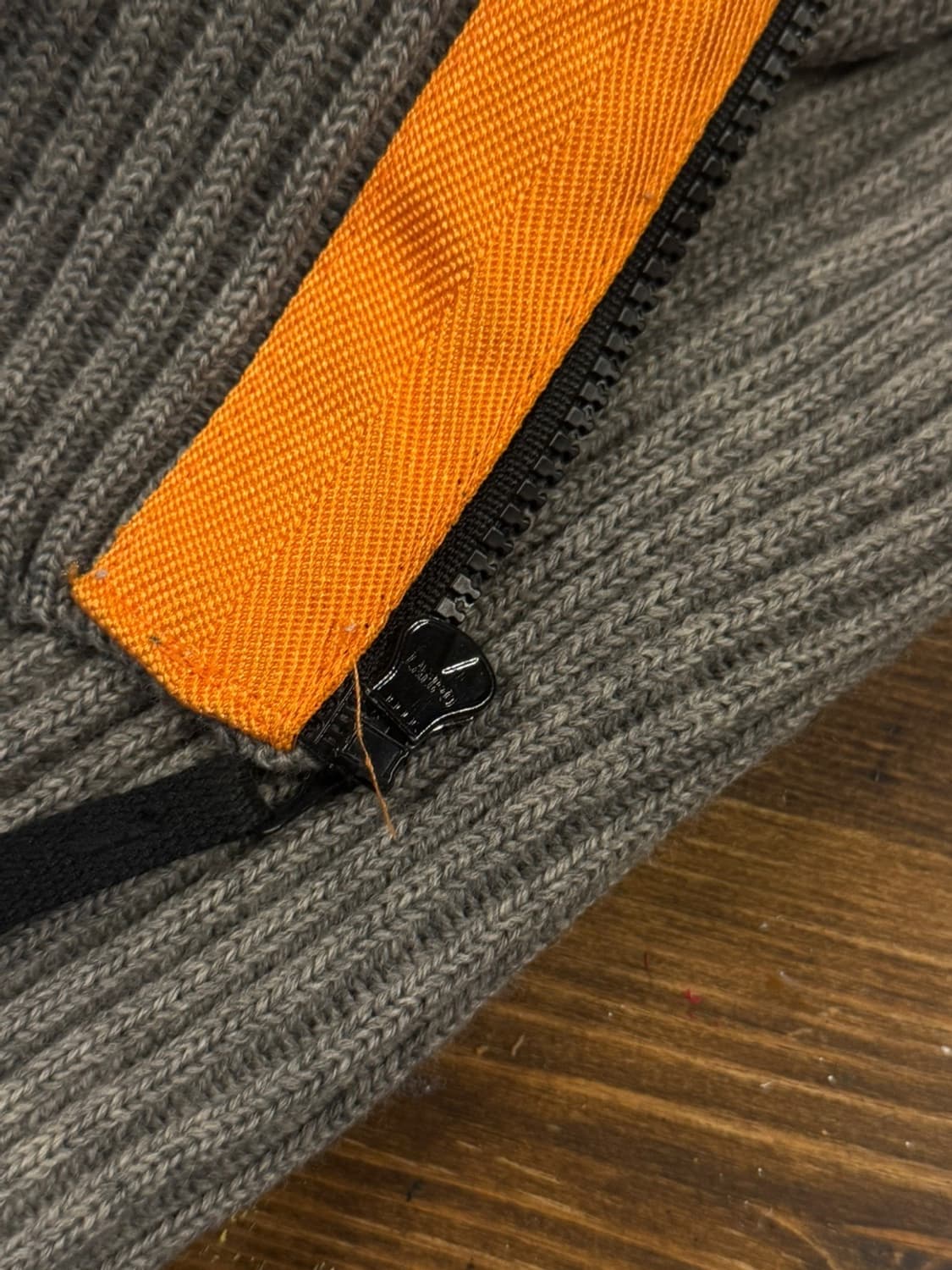 스톤 아일랜드 짚업 가디건 105 상품이미지9