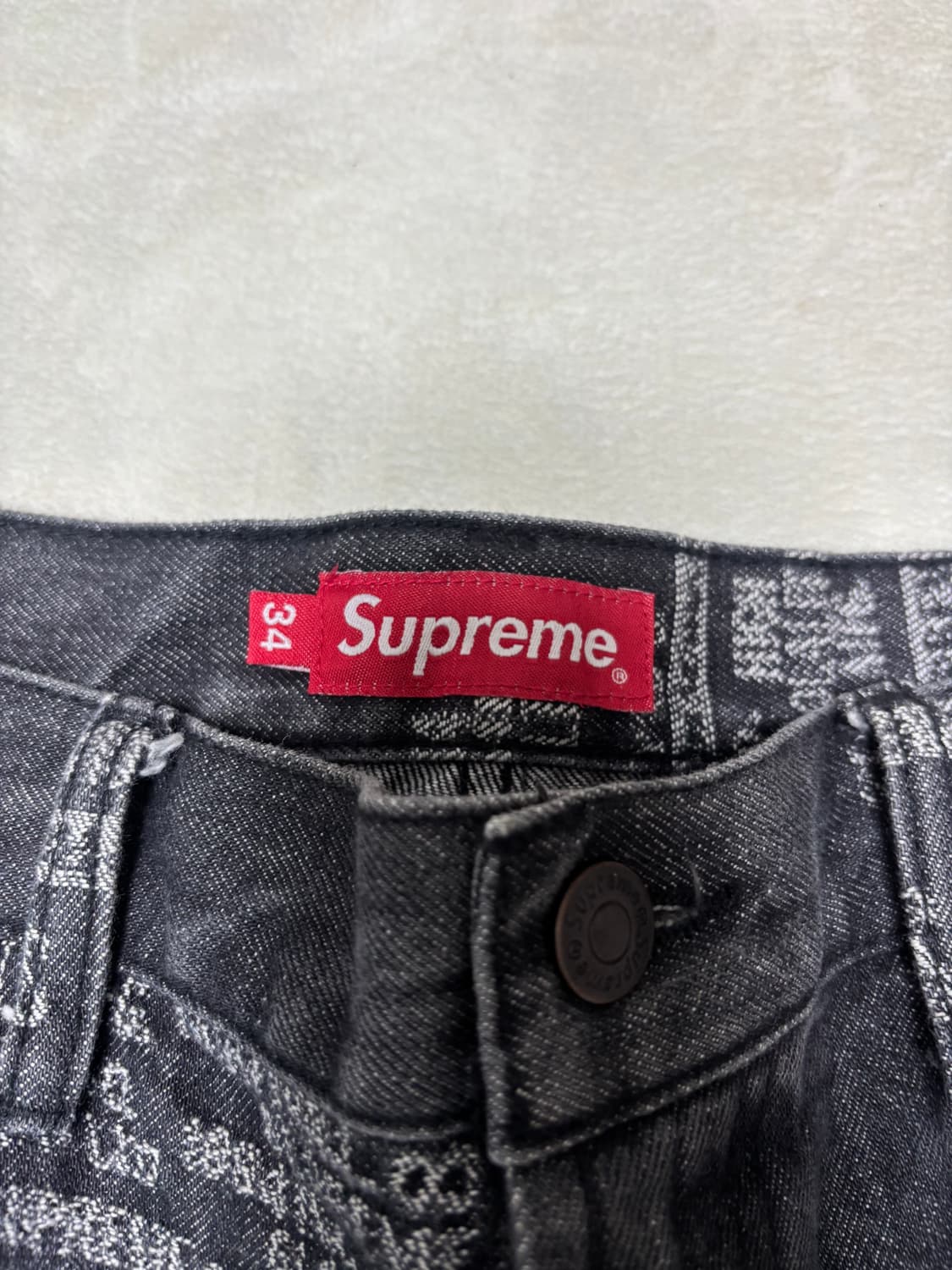 슈프림 트레이드마크 자카드 배기 진 워시드 블랙 34 상품이미지5