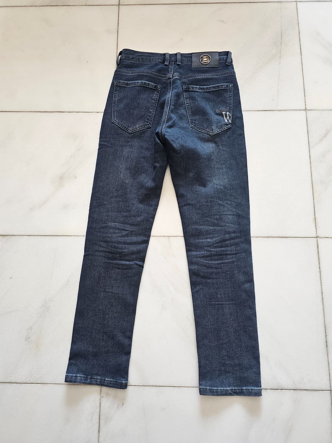 핏 예쁜 다크블루 스판 청바지(28인치)

 상품이미지4