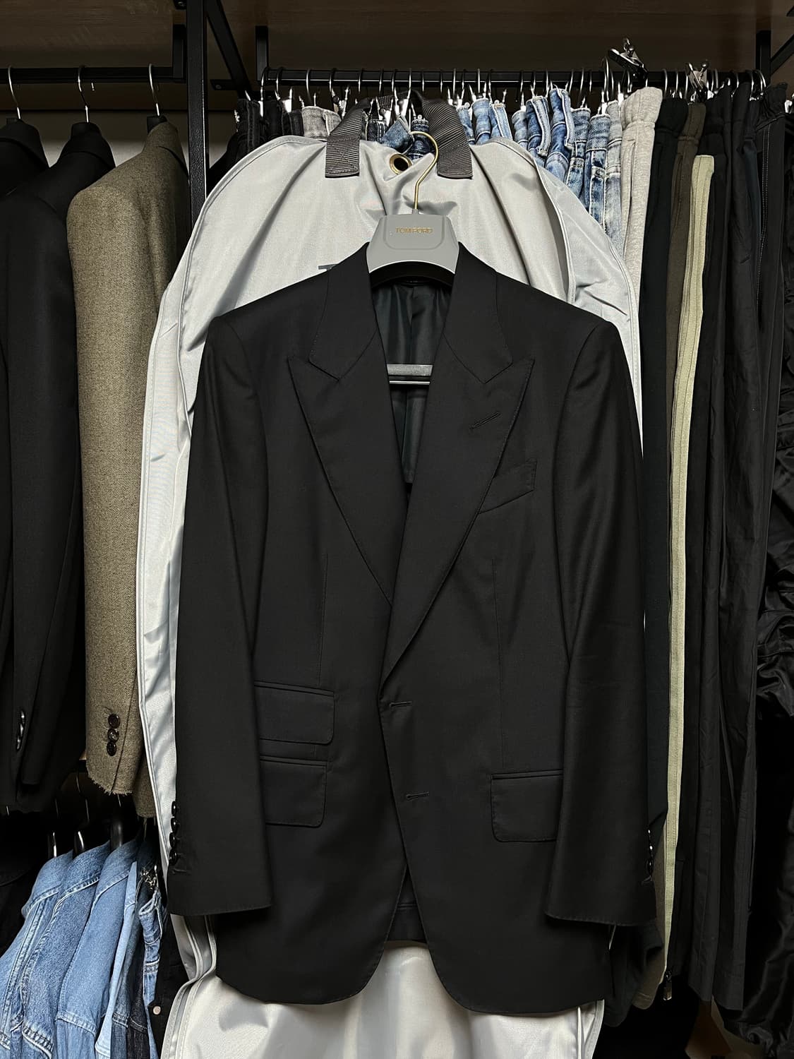 톰포드 쉘튼 블랙 수트 46R 상품이미지2