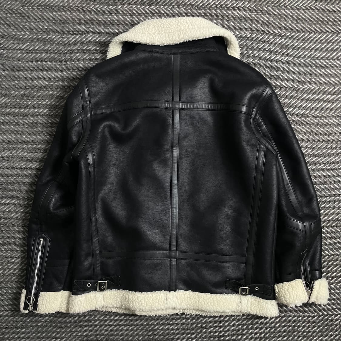 SIEG 지이크 미니멀 하이넥 시어링 무스탕 자켓y 4999 상품이미지6