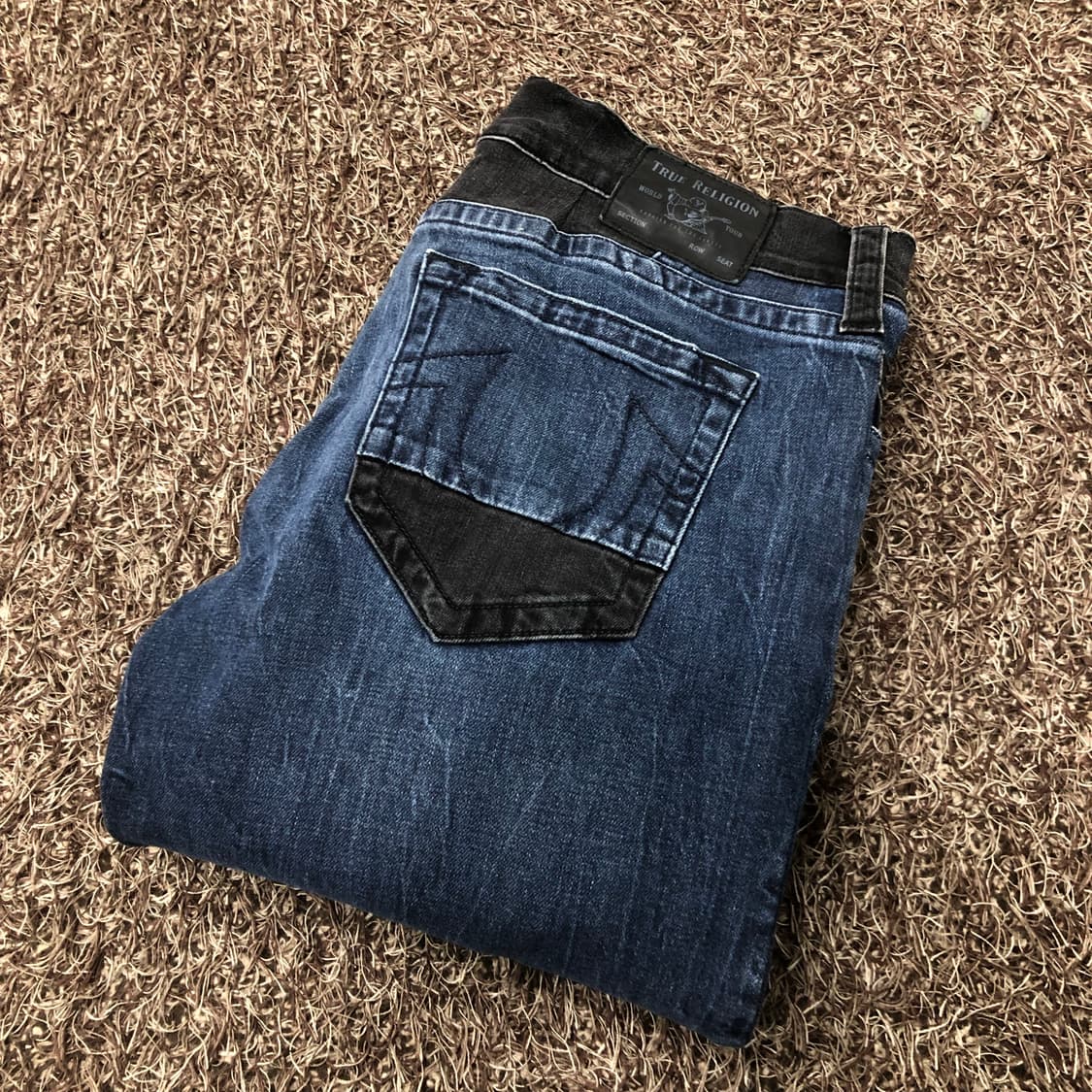 트루릴리전 워싱 패치 디테일 데님 팬츠 상품이미지1