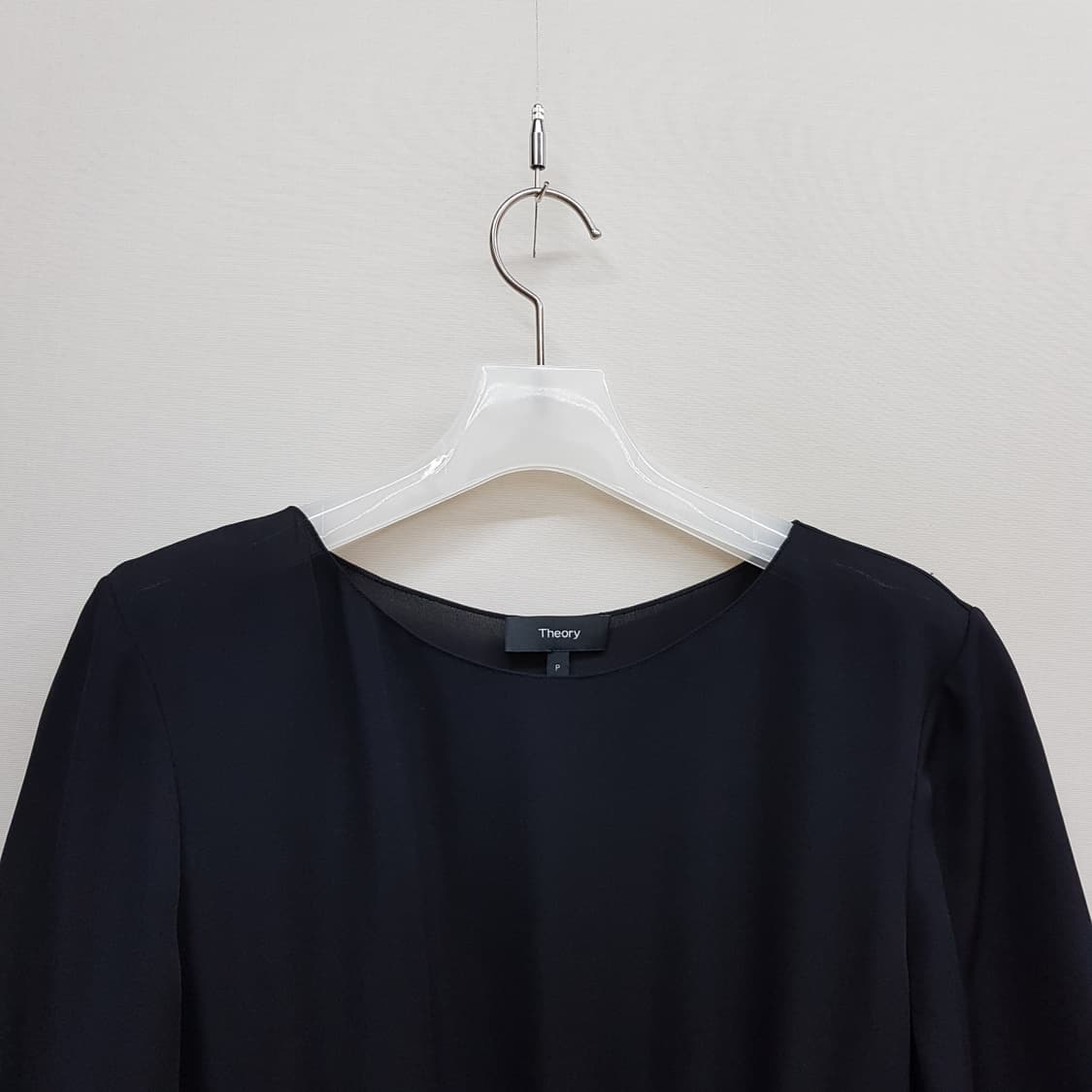 띠어리 Theory 실크 배색 밴딩 블라우스 P사이즈 상품이미지3