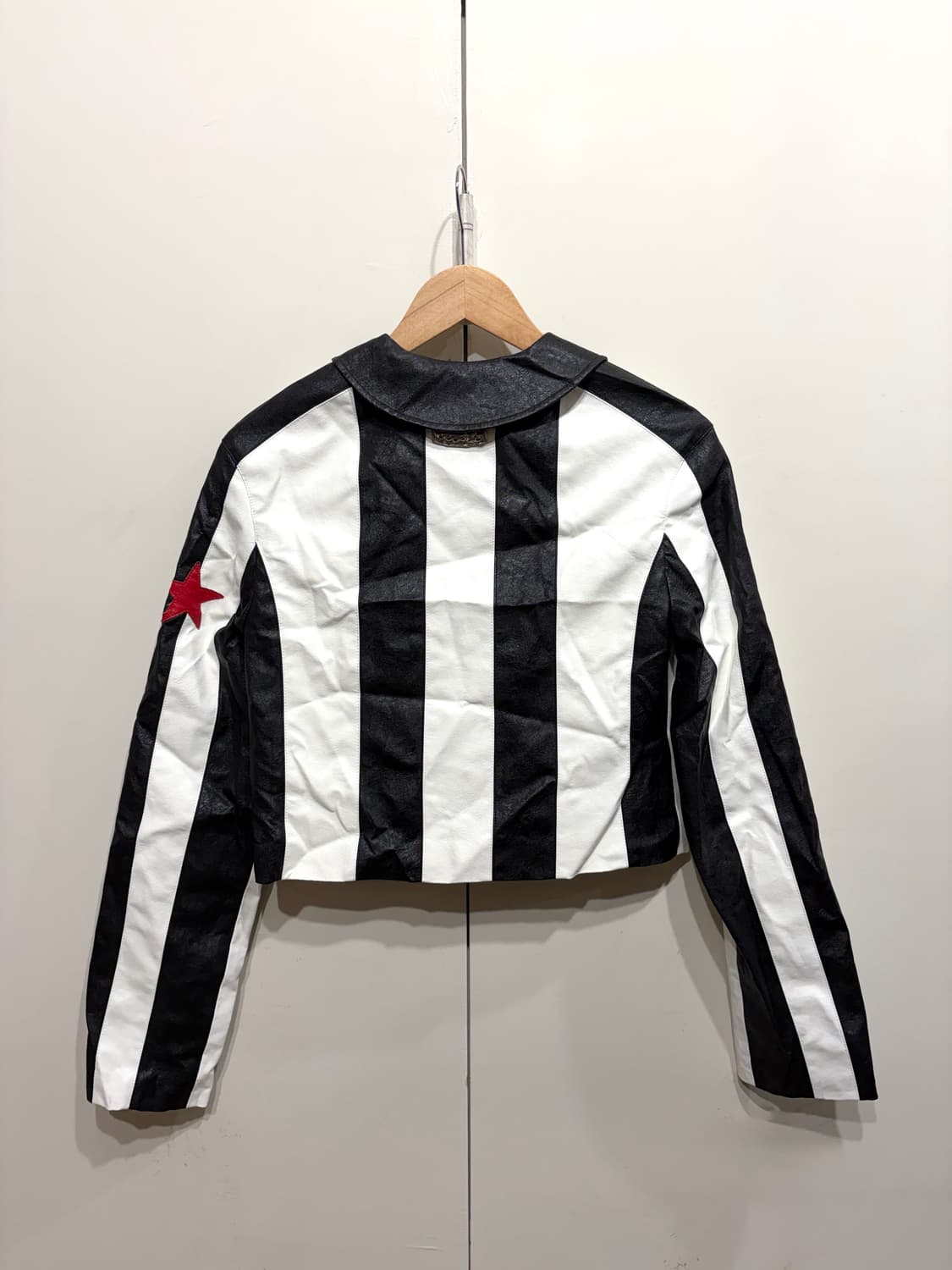 앤더슨벨 알레산드로 스트라이프 레더 자켓 상품이미지5