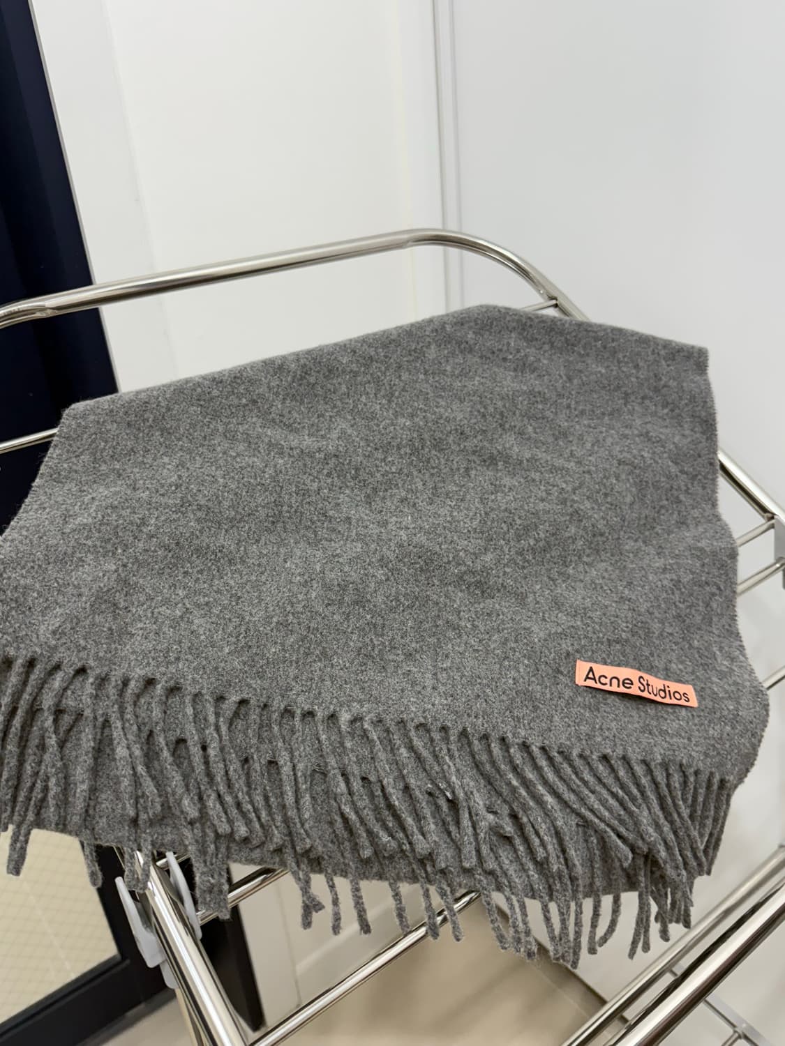 아크네 머풀러 상품이미지2